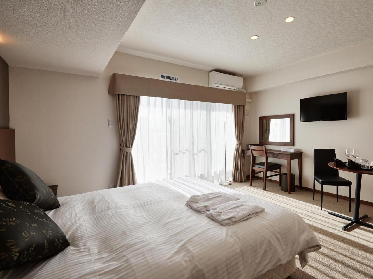 Creass Hotel Tsubogawa Marche Наха Экстерьер фото